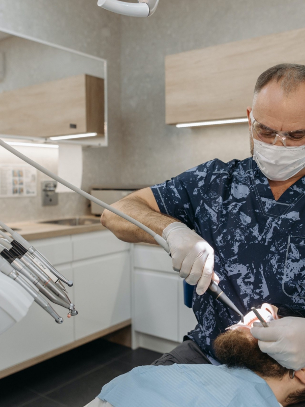 Hoe vaak per jaar moet je naar de tandarts?