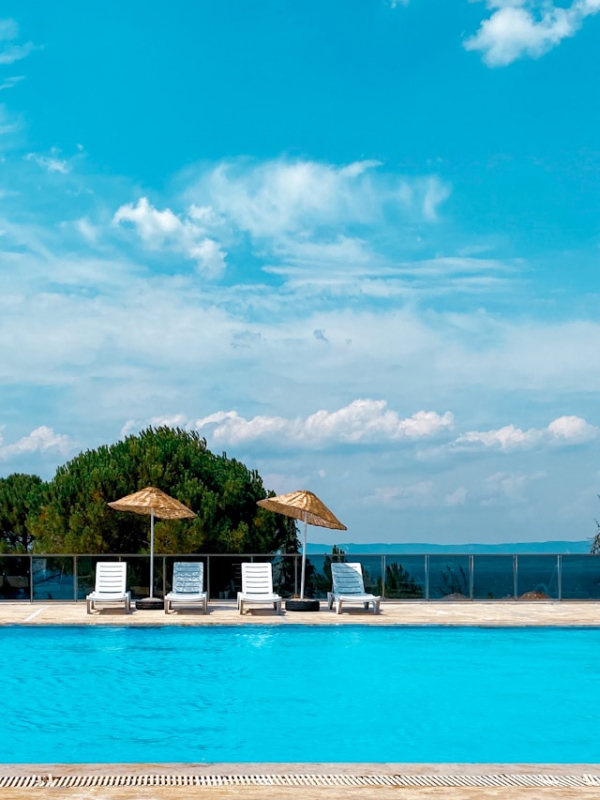 Hoe zorg je voor je zwembadafdekking na een grote renovatie?